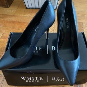 White House Black Market Black Pump Size 8.5